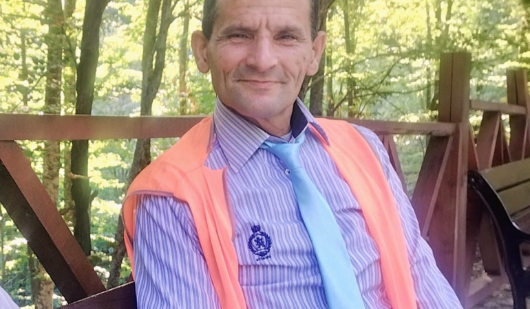 uzerine-agac-dusen-belediye-iscisi-hayatini-kaybetti-ehwaC4ub.jpg