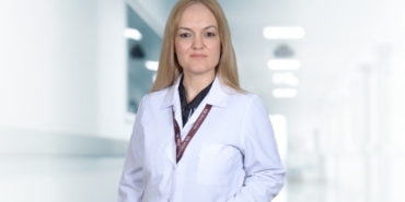 uzm-dr-alkan-kadinlarda-akciger-kanseri-gorulme-orani-artiyor-btArObKc.jpg