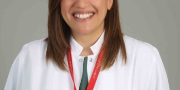 uzm-dr-ozden-yener-cakmak-uyku-bozukluklari-parkinsondan-kaynaklaniyor-olabilir-x4J1AyLW.jpg