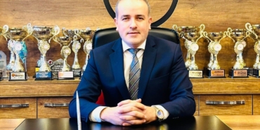 uzman-egitimci-feridun-bozyigit-egitim-bir-kurum-degil-bir-vizyondur-OD5cJJ4P.jpg