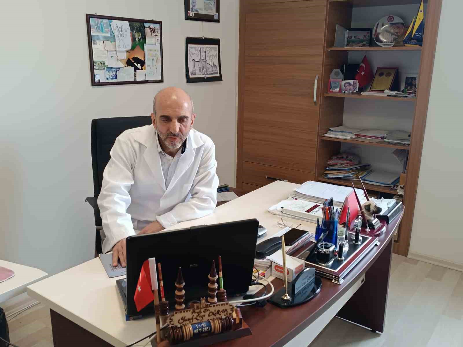 Uzman tavsiyesi: "Ayıyla karşılaşınca kaçmayın, ondan büyük görünmeye çalışın" 4 uzman tavsiyesi ayiyla karsilasinca kacmayin ondan buyuk gorunmeye calisin 0 dCeOBVwS