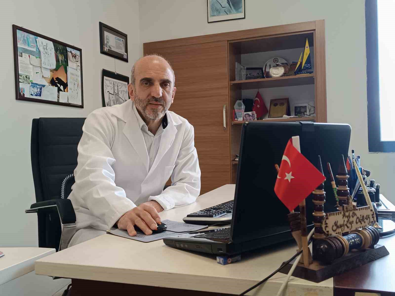 Uzman tavsiyesi: "Ayıyla karşılaşınca kaçmayın, ondan büyük görünmeye çalışın" 5 uzman tavsiyesi ayiyla karsilasinca kacmayin ondan buyuk gorunmeye calisin 1 CXAFF7Kh