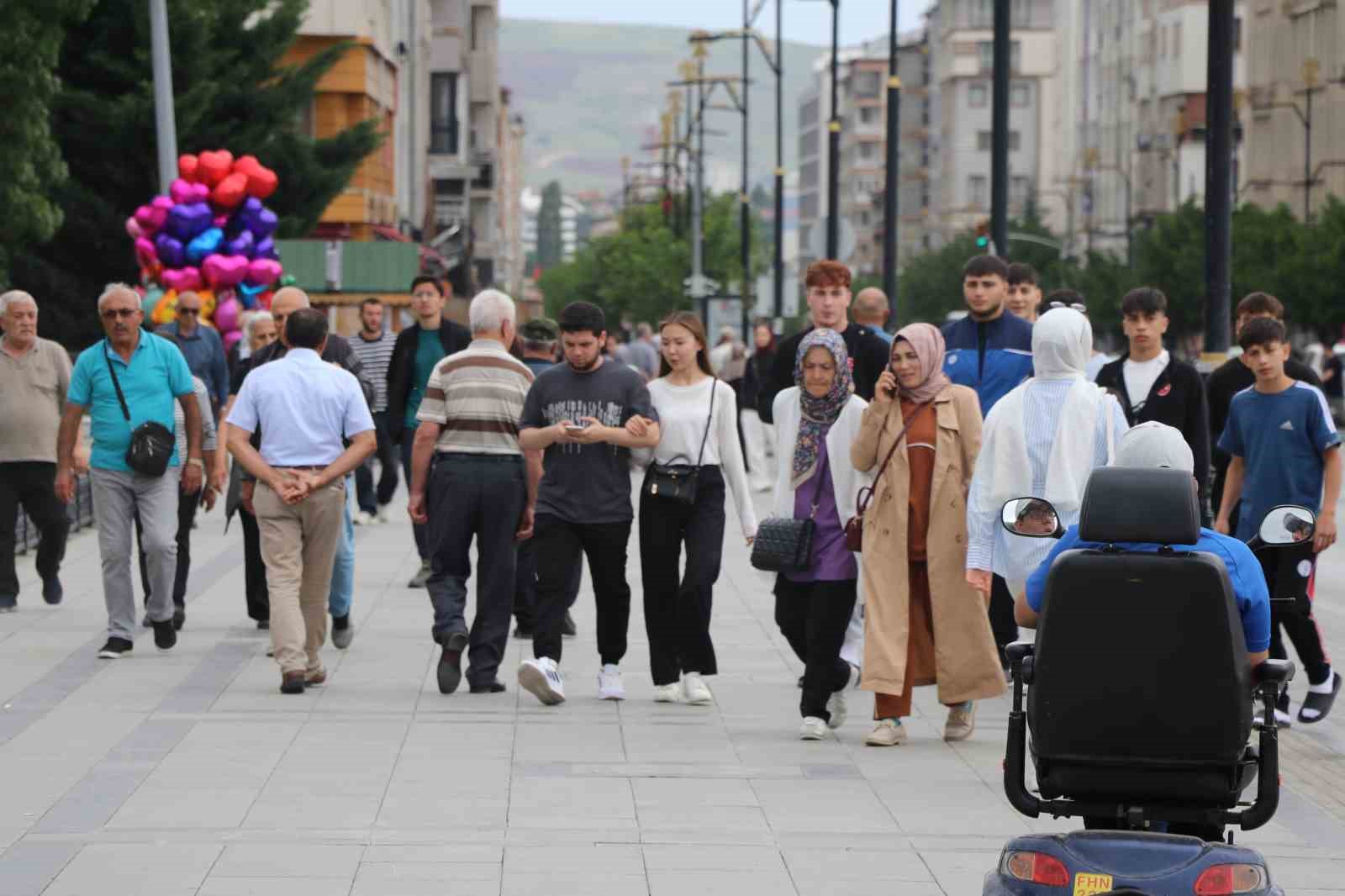 uzmani acikladi egitim ve kariyer planlari evlilik yasini artirdi kredi yasi 35 olabilir 5 crbXC97a