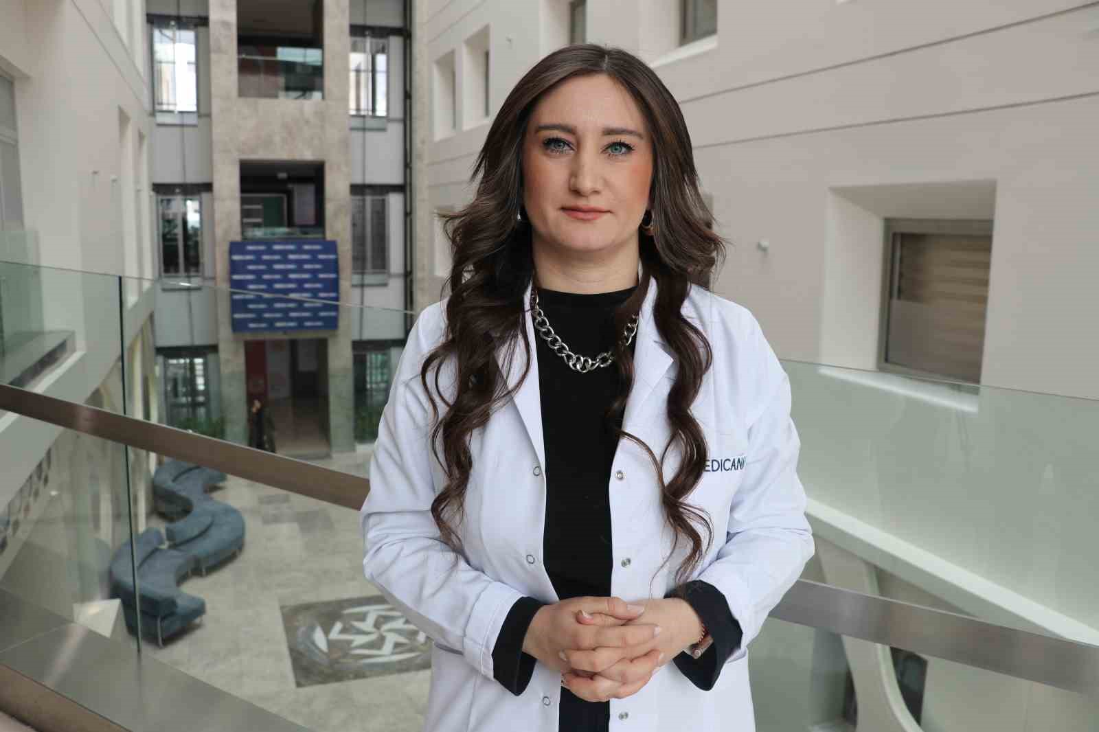 uzmani cocuk sucluluguna karsi ebeveynleri uyardi cocuklarin sosyal medya kullanimi takip edilmeli 0 zafLiZKk