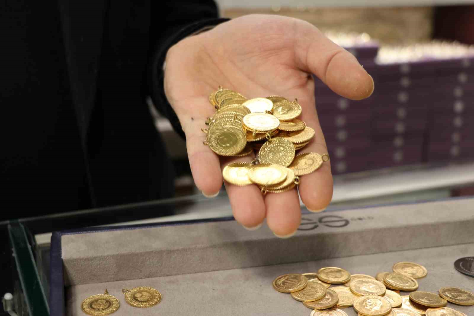 Uzmanı değerlendirmelerde bulundu: "Yastık altında bulunan tonlarca altın üretime kazandırılmalı" 6 uzmani degerlendirmelerde bulundu yastik altinda bulunan tonlarca altin uretime kazandirilmali 2 2fk8QYIM