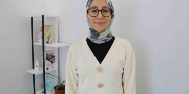 uzmani-uyardi-cildinizi-duzelteyim-derken-psikolojinizden-olmayin-TzSaPXLT.jpg