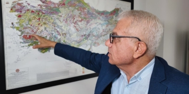 uzmani-uyardi-deprem-firtinasi-devam-edecek-qbczHKqT.jpg