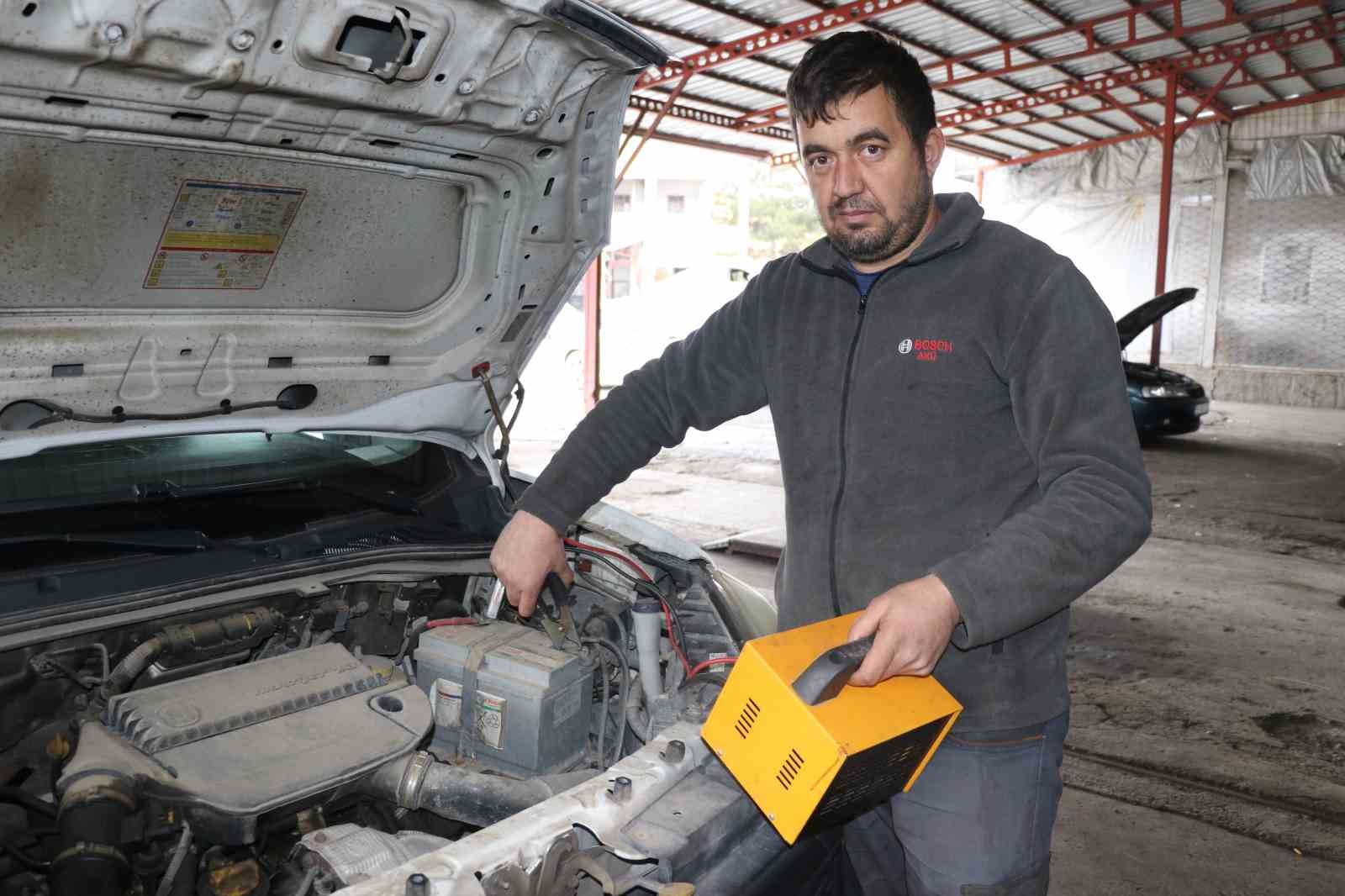uzmanindan arac sahiplerine uyari aku bittiginde araci vurdurmayin 0 Jl95wI8Z