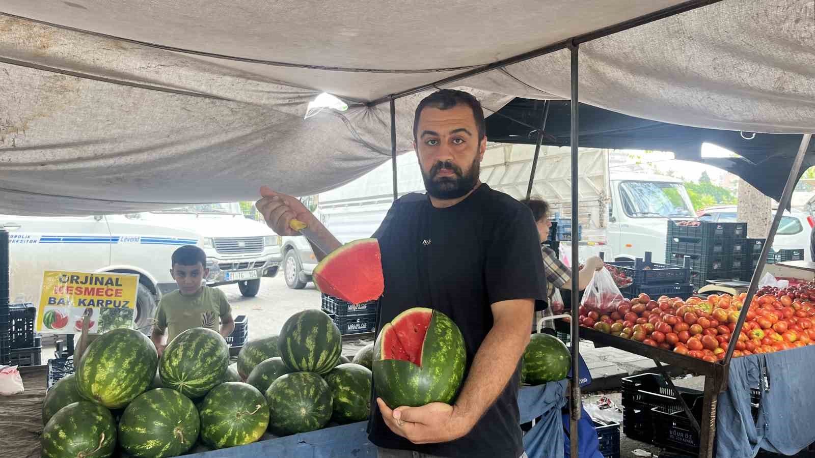 uzmanindan iyi karpuz nasil secilir tavsiyesi karpuza vurmak eskide kaldi 6 YnzrlsXD
