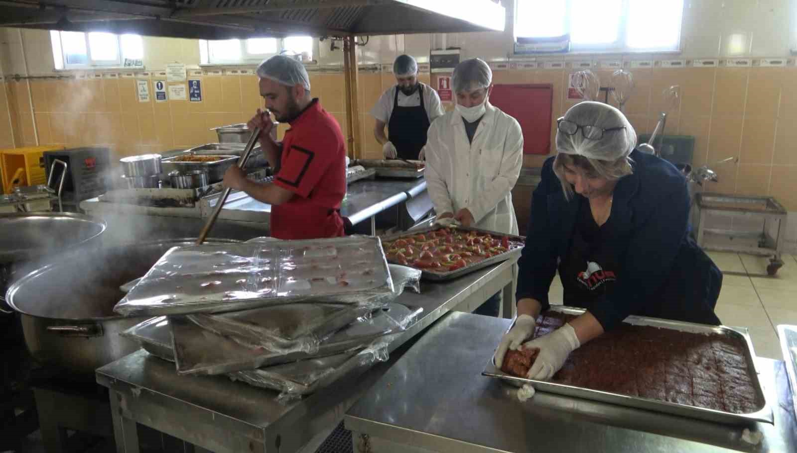 uzmanindan oruc kesinlikle sigara ile acilmamali uyarisi 2