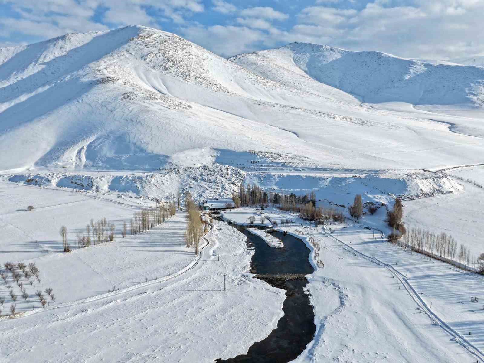 uzmanindan van golu havzasi icin kritik uyari 10 20 yil icinde su krizi yasanabilir 1 HIVgFlYy