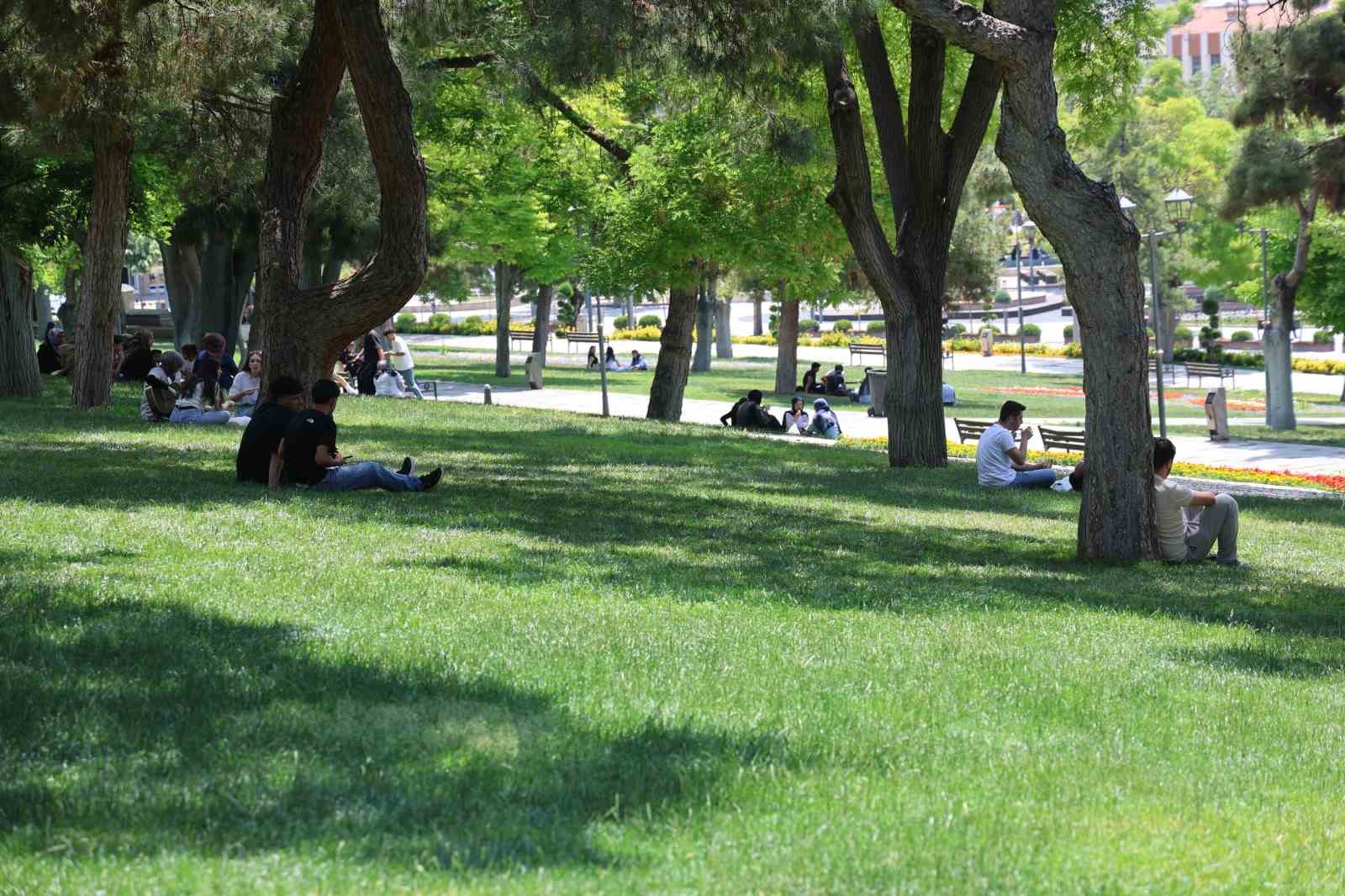 uzmanlardan kirim kongo kanamali atesi olume kadar goturebiliyor uyarisi 3