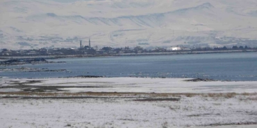 uzmanlardan-van-golu-havzasi-icin-uyari-kar-yagisi-aldatmasin-18xihaWS.jpg