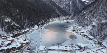 uzungol-buz-tuttu-xjzzh9Zi.jpg