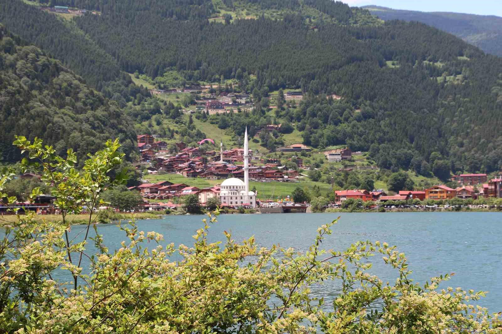 uzungolde turizm sezonu hareketlendi otellerde doluluk artti 3 7OPIv2Oe