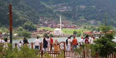 uzungolde-turizm-sezonu-hareketlendi-otellerde-doluluk-artti-nPHDzyWr.jpg