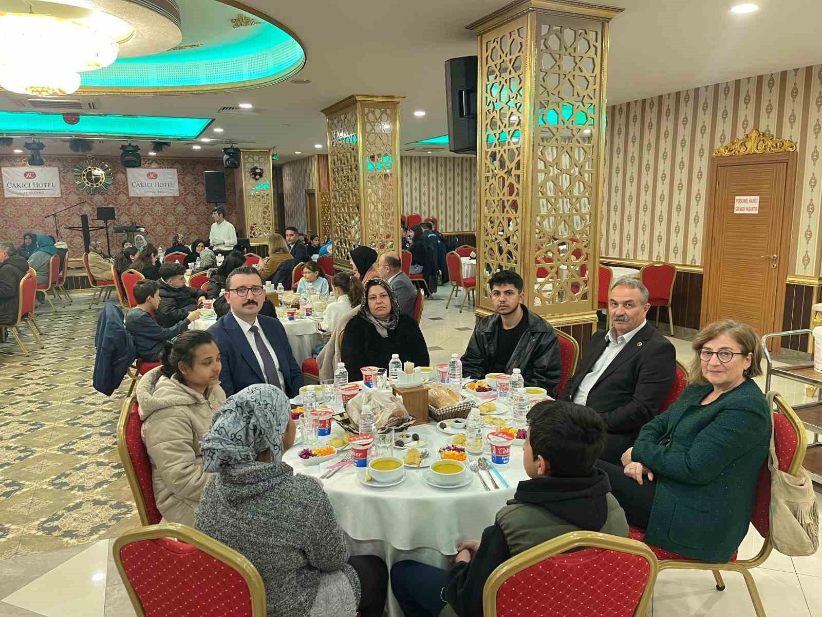 uzunkoprude 30 yetim ve oksuz cocuga bisiklet surprizi 3 AZeKZwGS