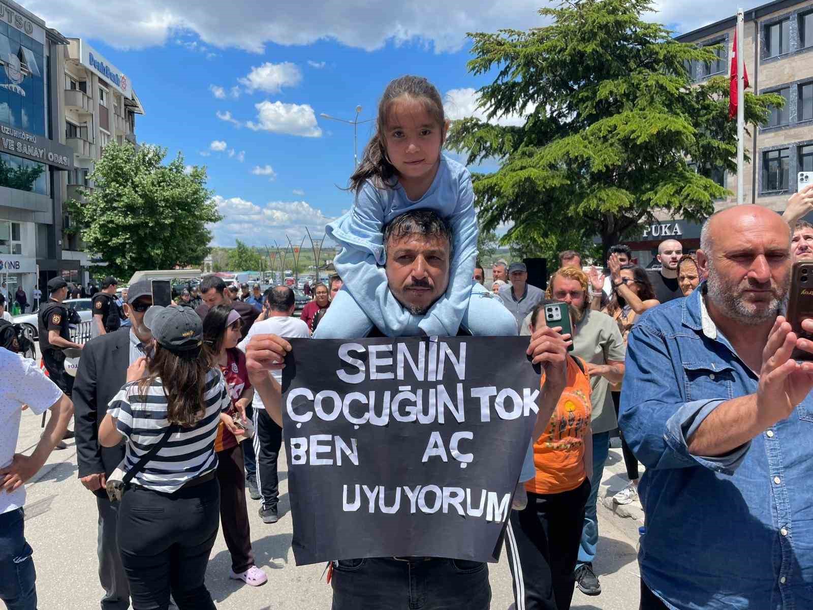 uzunkoprude 6 gundur eylem yapan madenciler aileleriyle birlikte yurudu 1 3fleZbCr