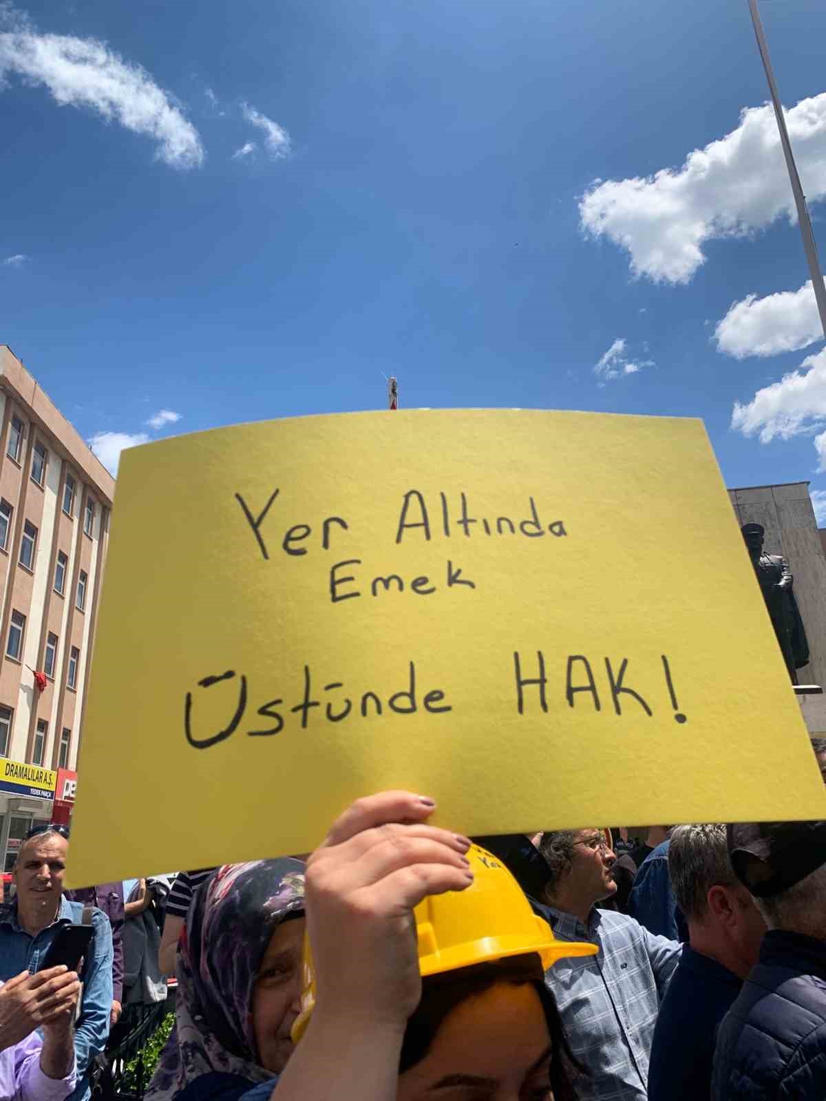 uzunkoprude 6 gundur eylem yapan madenciler aileleriyle birlikte yurudu 5 4PRv7BIK