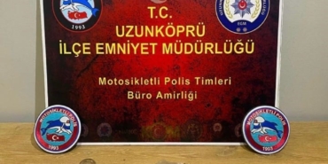 uzunkoprude-supheli-aractan-uyusturucu-cikti-XJ6ihtJc.jpg