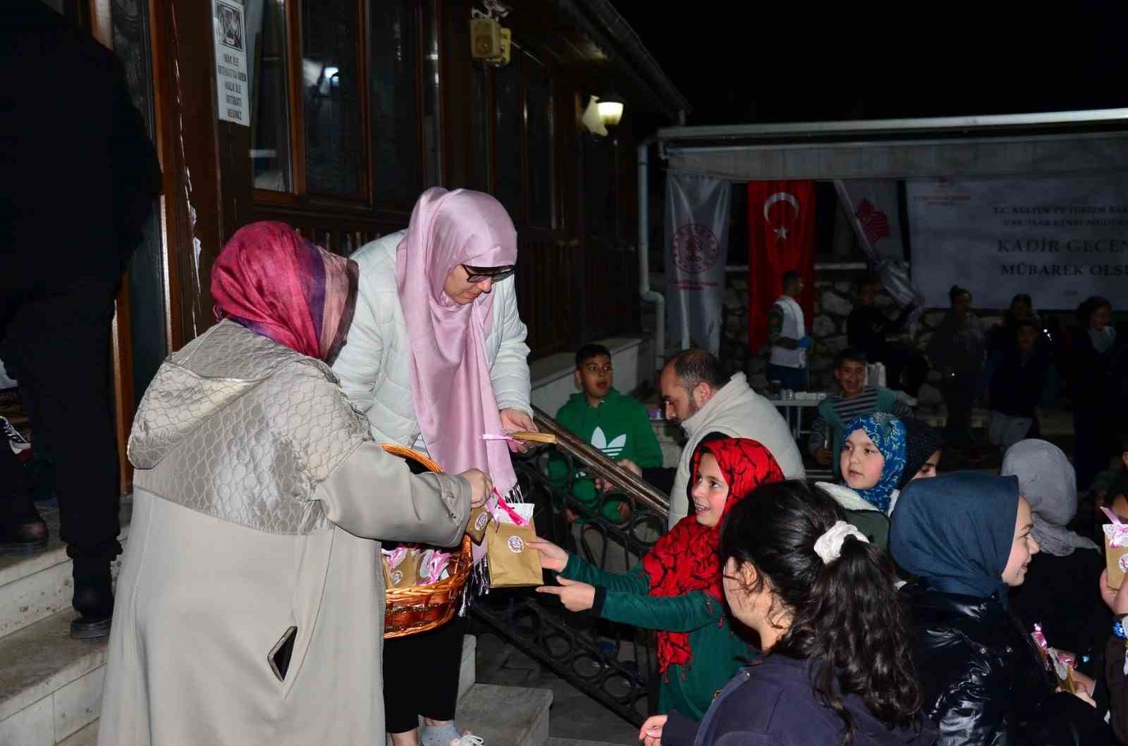 vakfiye gelenegi ramazan boyunca yasatildi 9
