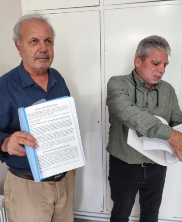 vakifbankin-eski-mudur-yardimcisinin-vatandaslarin-hesabindan-para-aldigi-iddiasi-WFvZbFJs.jpg