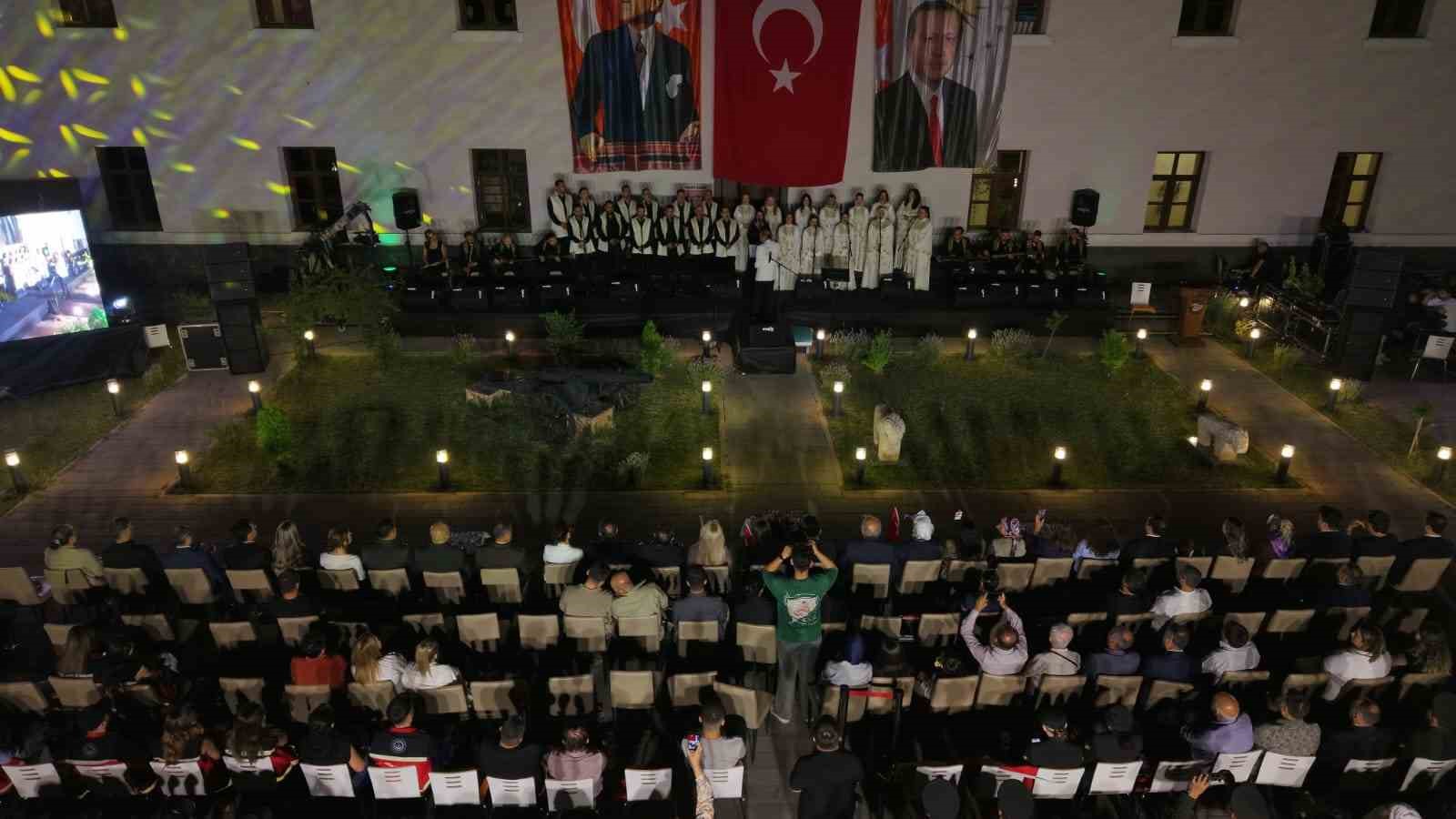 vali aygol ortak gelecegimizi birlikte insa etmek en onemli sorumlulugumuzdur 11 ky7ELqnp