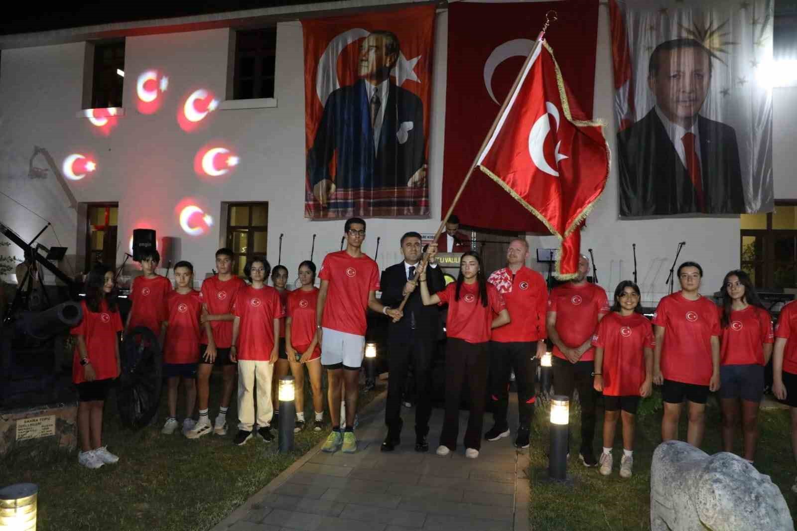 vali aygol ortak gelecegimizi birlikte insa etmek en onemli sorumlulugumuzdur 3
