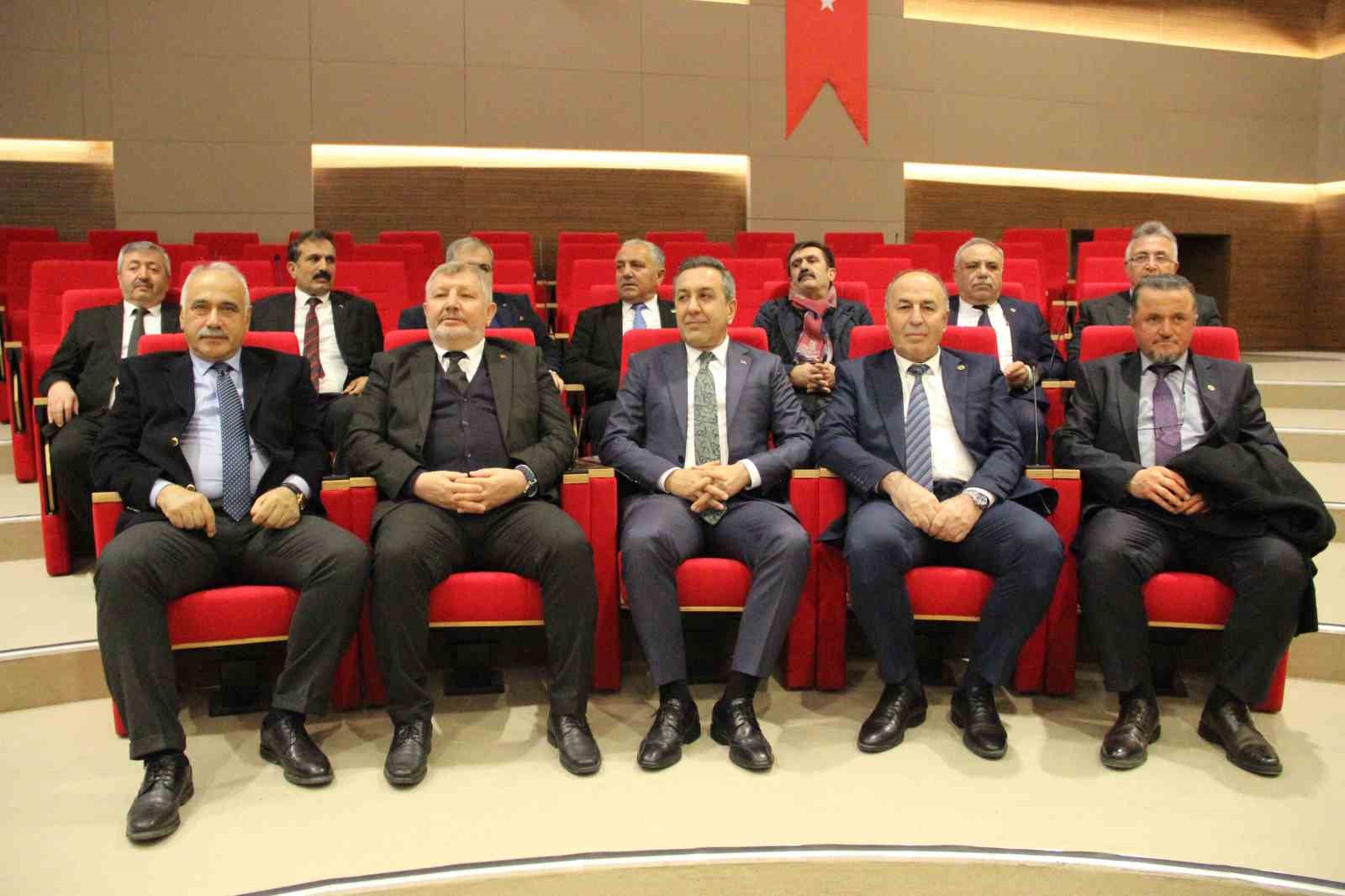 vali calgan ankara samsun hizli demir yolu projesinin delice corum etabinda yuzde 20 is bitirme gerceklesti