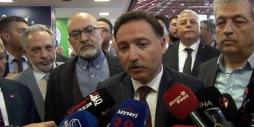 vali-cicek-kayseride-tum-okullarimizda-guvenlik-onlemleri-tamamen-alinmistir-kkzsxwqt.jpg