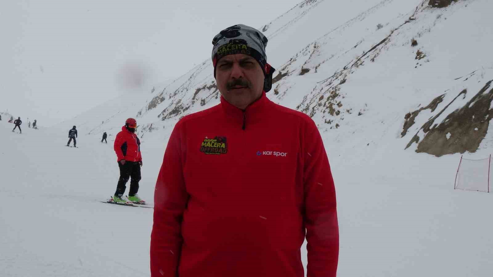 vali ciftci yapay buz duvarina tirmandi 6 PItSvkVs