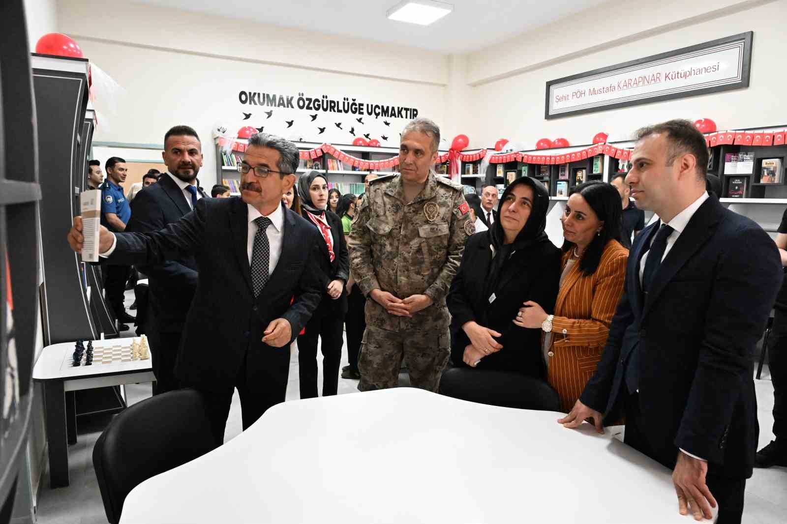 vali ekici bu topraklar icin can vermeye hazir bir milletiz 5 MNpCWGyf