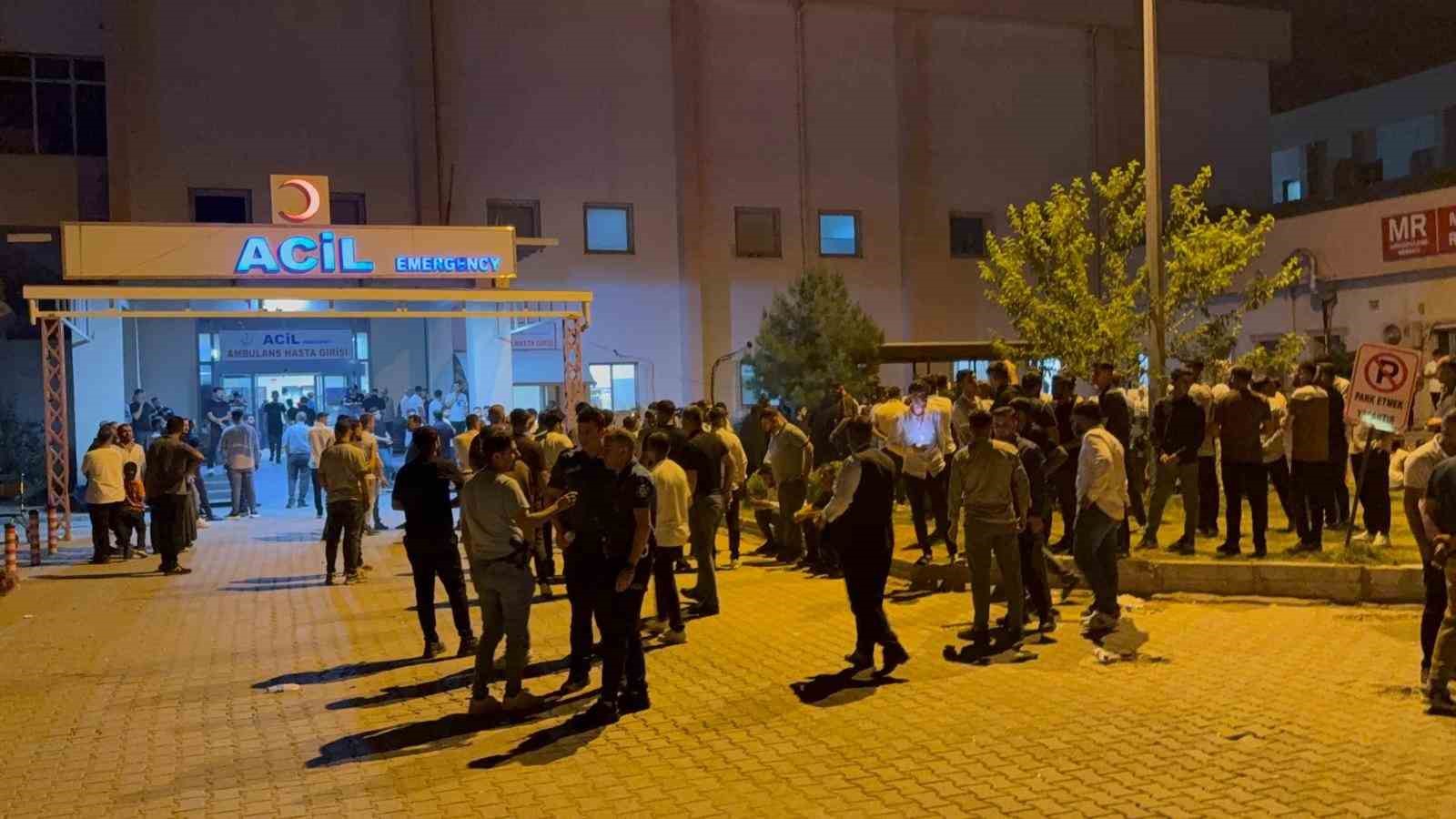vali ekici cudi dagi donusunde yaralanan 34 vatandasi ziyaret etti 3 DmqIEGaJ