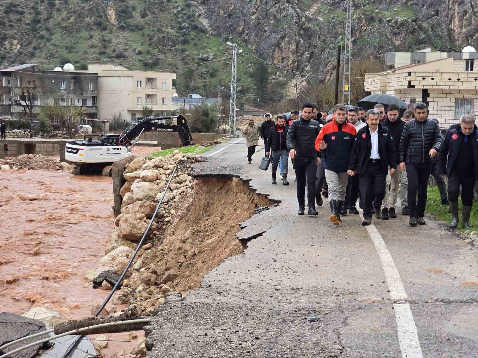 vali ekici kasrikte devlet tum imkanlariyla sahada 0 1gysSDqs