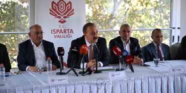 vali-erin-kedilerin-patilerinin-kesildigi-iddiasinin-asli-astari-yok-tek-bir-ihbar-bile-bulunmuyor-xnBVUlEO.jpg