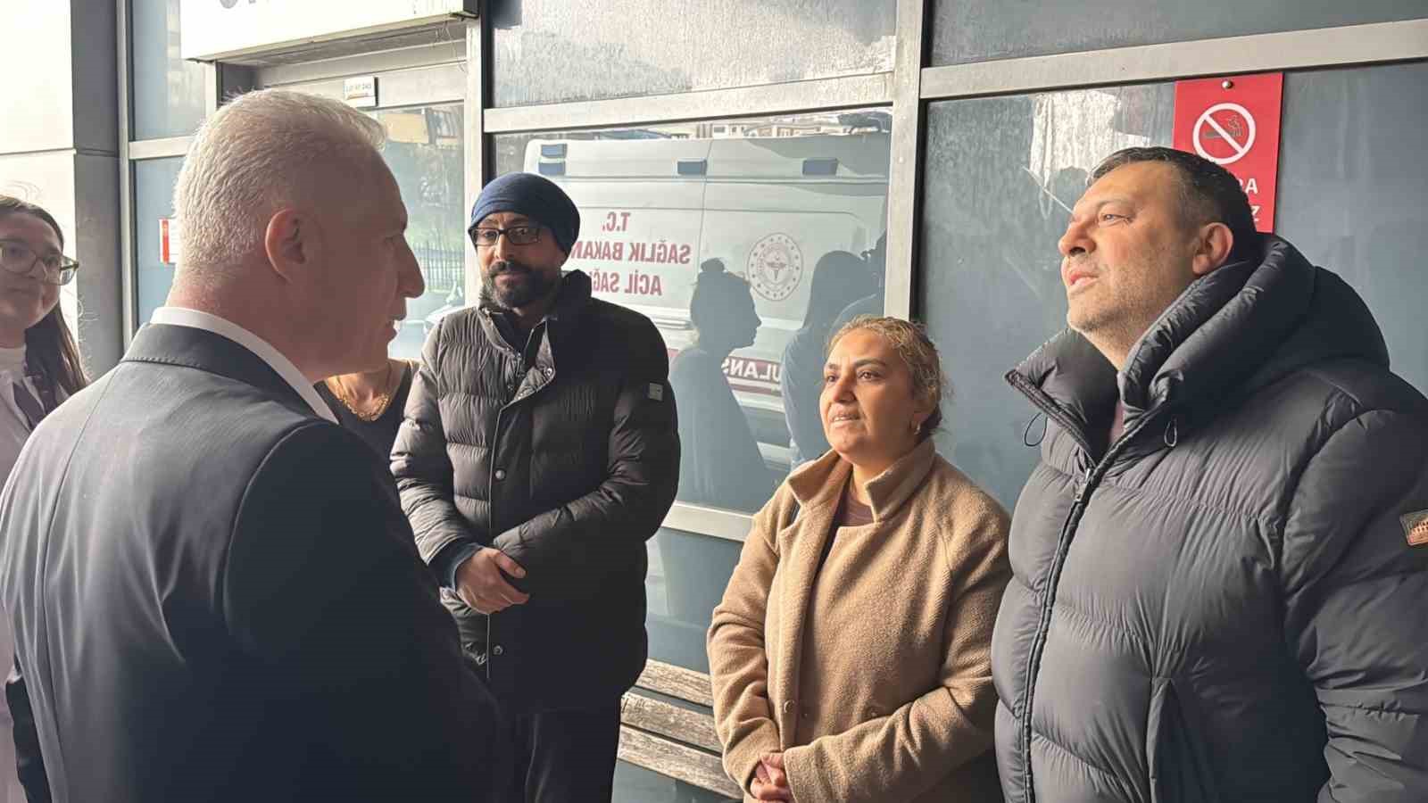 vali gul ve il emniyet muduru yildizdan enkazdan kurtarilan yaralilara hastane ziyaret 0 ep6gc1Rc