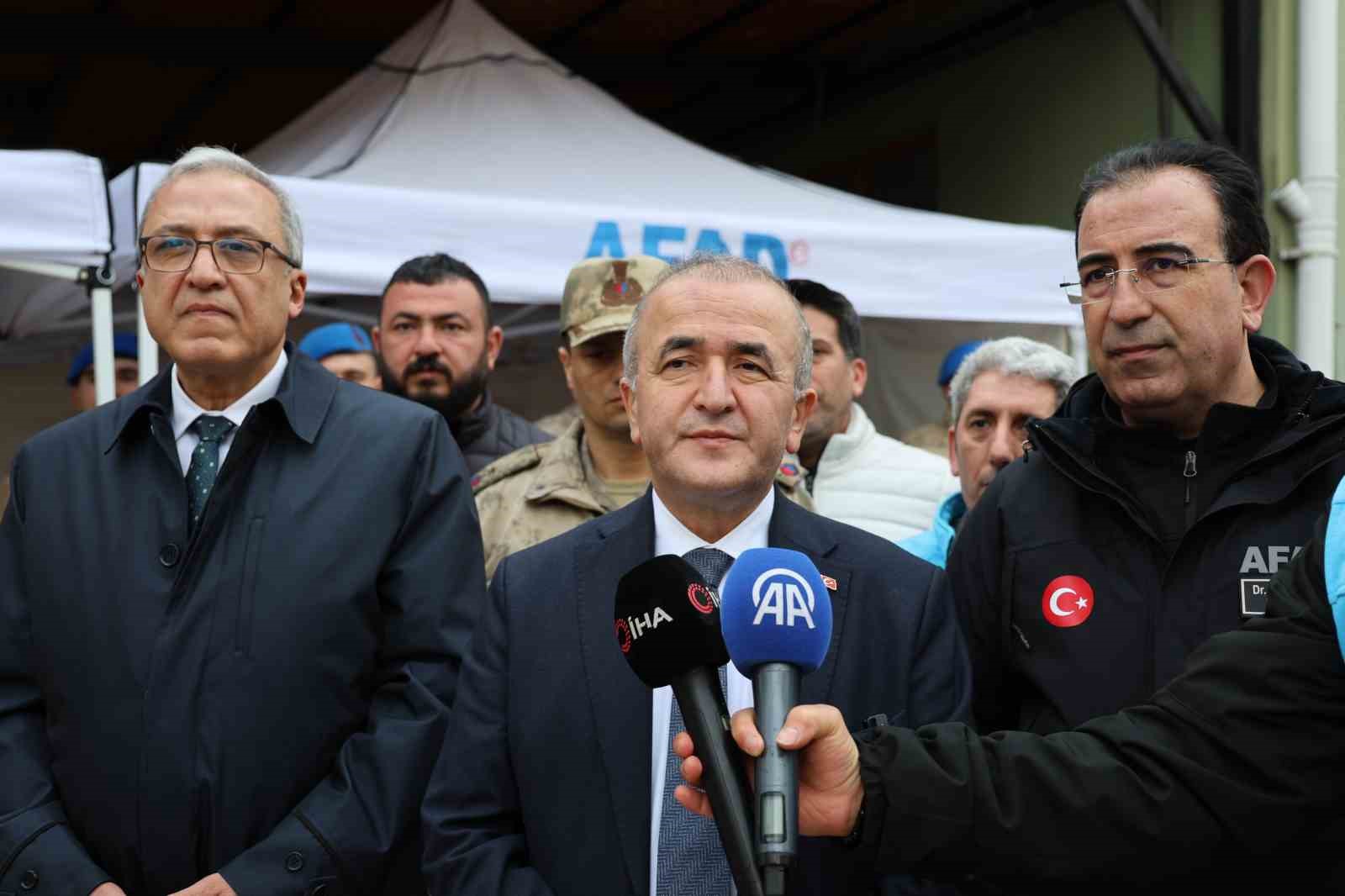 vali hatipoglu kayip sahis icin maalesef henuz olumlu bir haber alamadik 1 JWlNKFuW