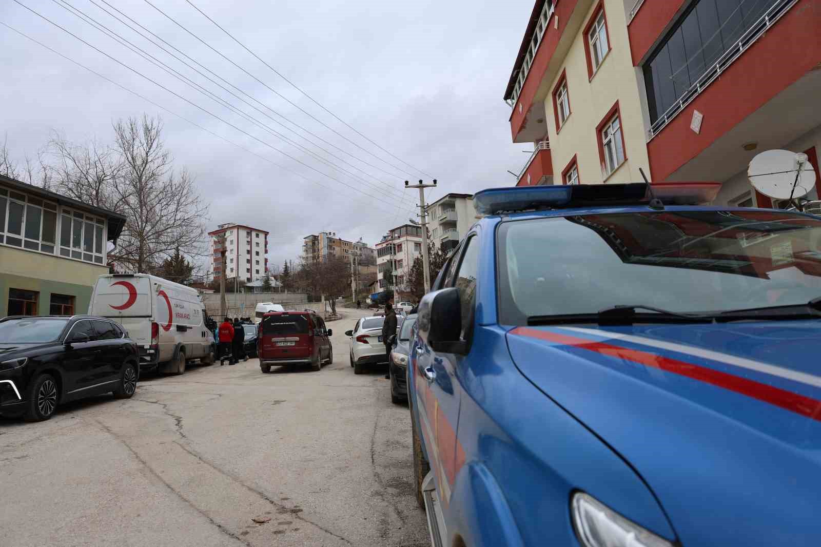 vali hatipoglu kayip sahis icin maalesef henuz olumlu bir haber alamadik 2 KGKiaar8