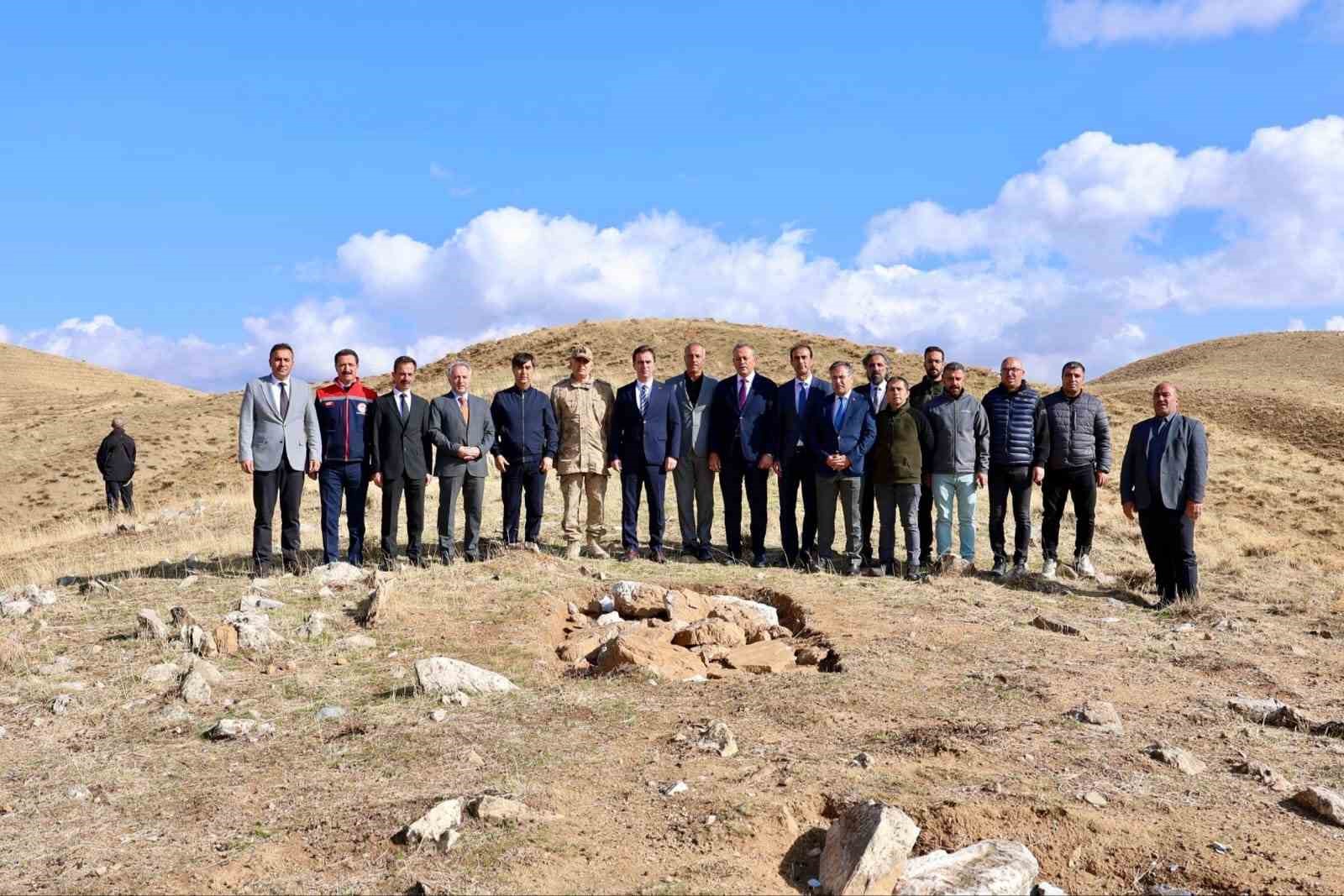 vali karakaya 387 askerin sehit dustugu bolgede 1 C9NE35e5