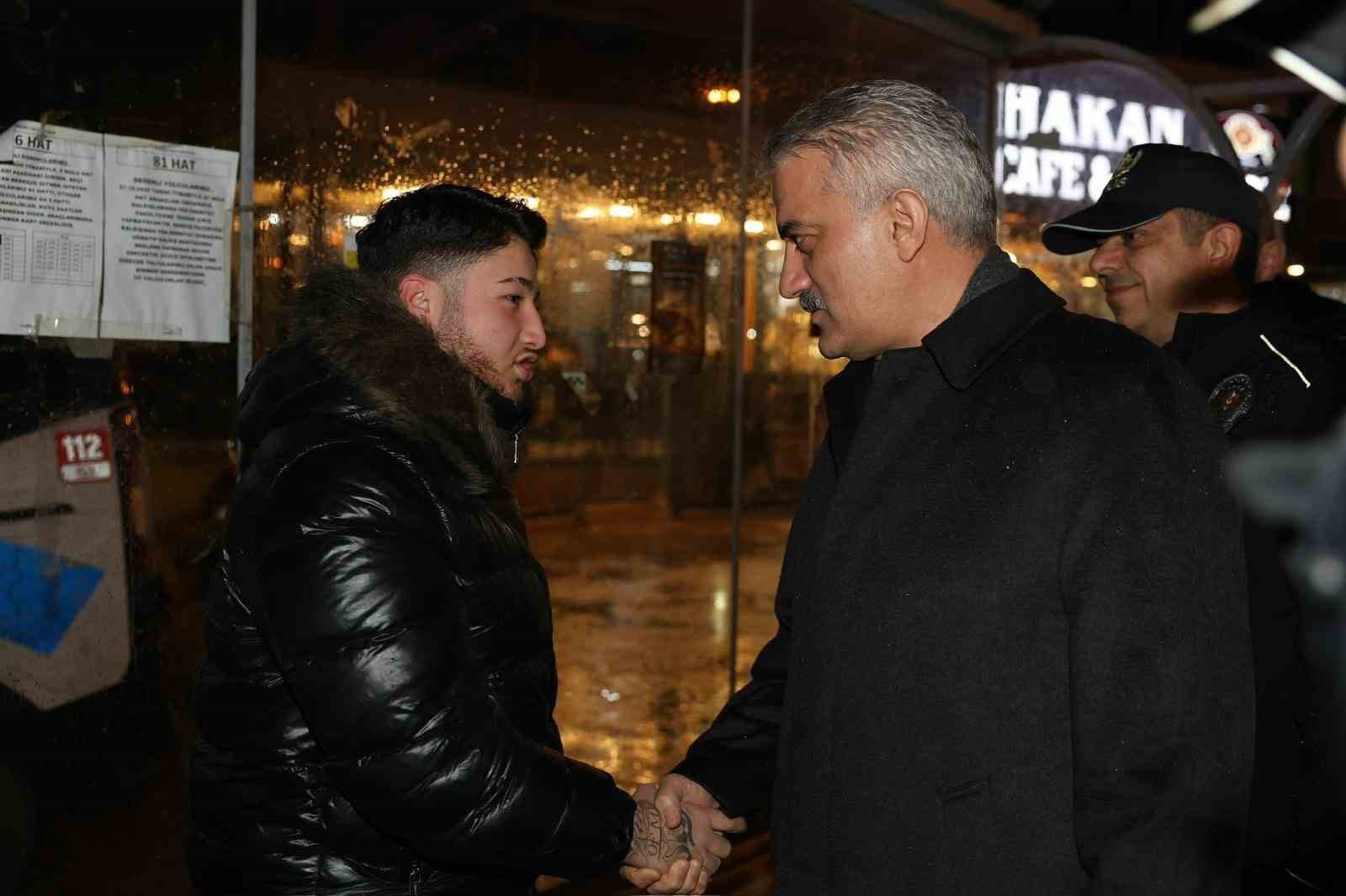 vali makas konuralpde yapilan denetime katilarak esnaflari ziyaret etti 3 dnD6VdAc