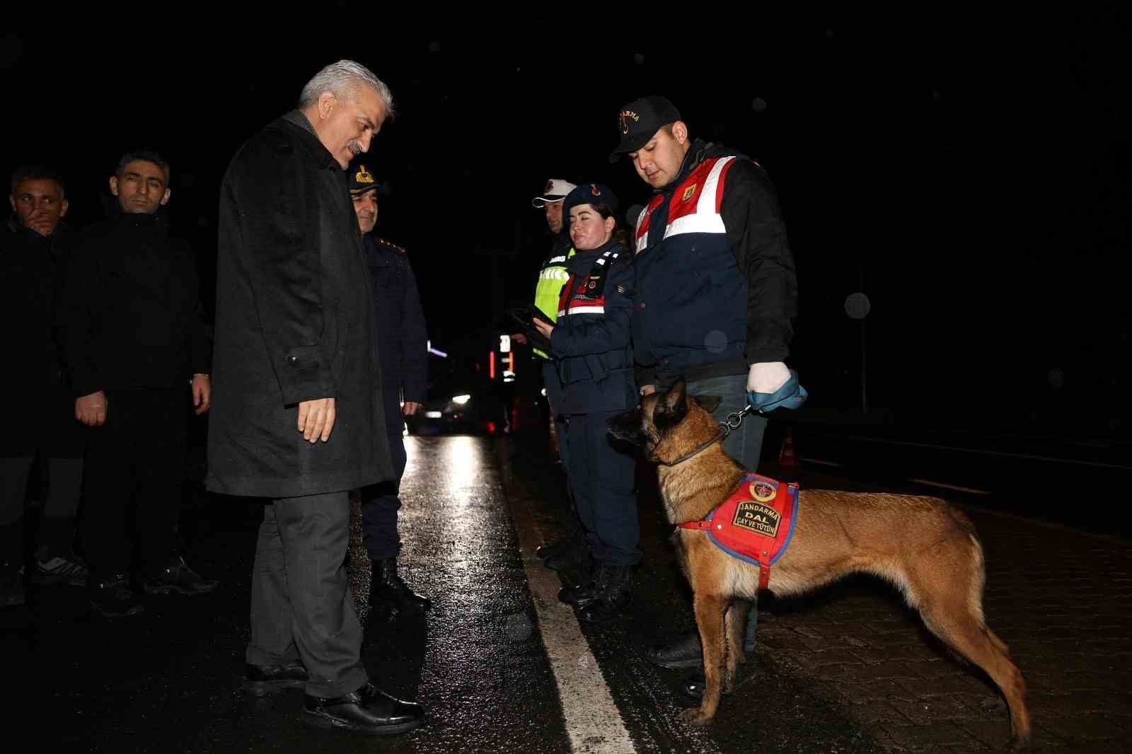 vali makas konuralpde yapilan denetime katilarak esnaflari ziyaret etti 6 Onl5HtLW