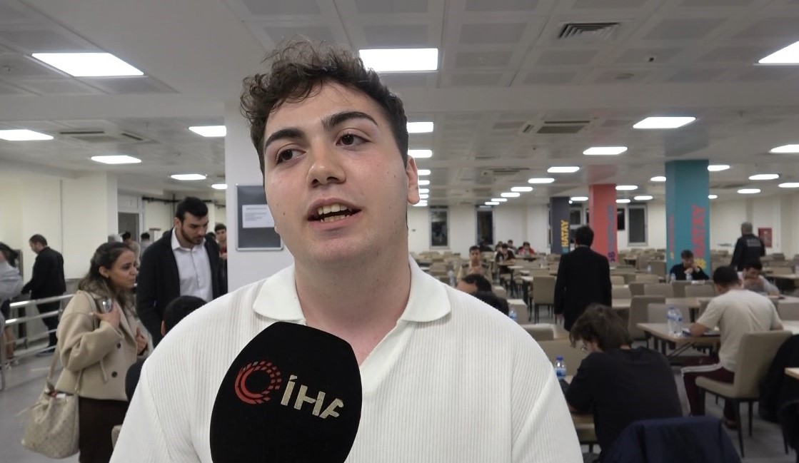 vali masatli universite ogrencileriyle iftar sofrasinda bir araya geldi 4 q2SwyWrj