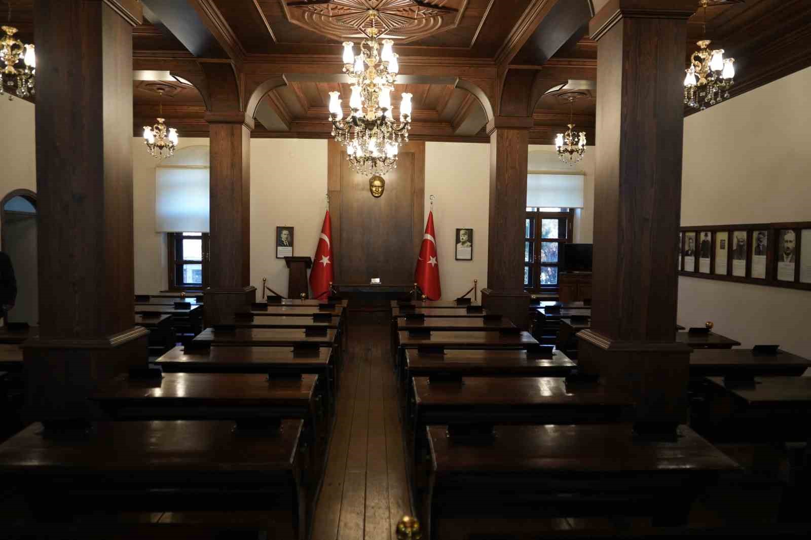 vali mustafa ciftcinin erzurum kongre binasi mesaisi 4 nFDW8iG1