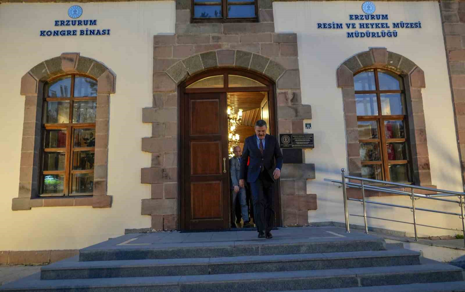 vali mustafa ciftcinin erzurum kongre binasi mesaisi 7 CfVpdDIF