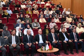 vali-ozkan-gelecek-genclerle-sekillenecek-YgDQYrAD.jpg