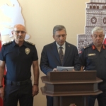 vali-sahinden-otokoc-bayine-saldiri-aciklamasi-bugun-itibariyla-13-kisi-gozaltinda-bulunuyor-IOsgu8eR.jpg