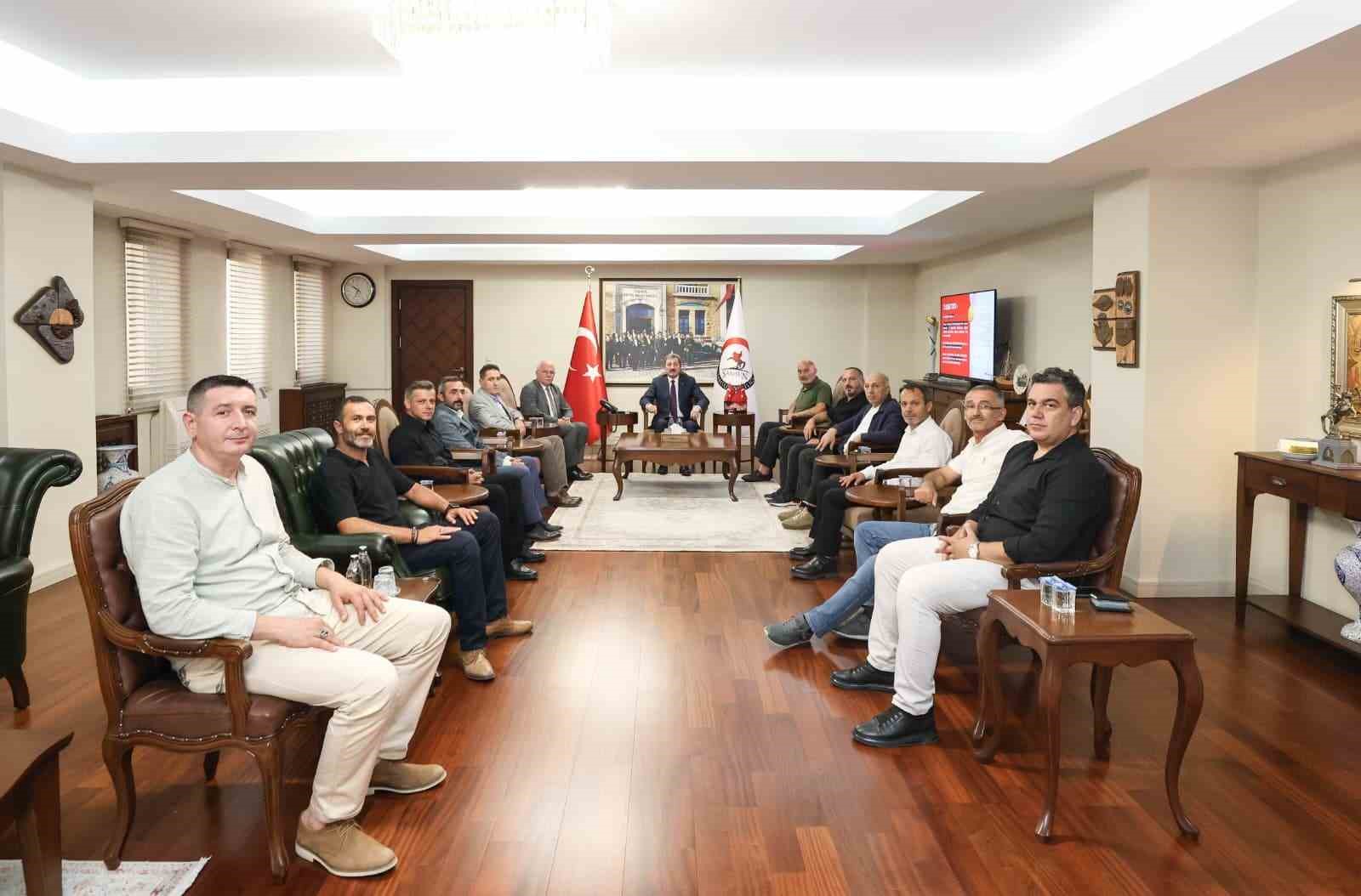Vali Tavlı: "15 Temmuz milli irade kahramanlarımız da sonsuza kadar minnetle anılacak" 5 vali tavli 15 temmuz milli irade kahramanlarimiz da sonsuza kadar minnetle anilacak 1 711V5iZ6