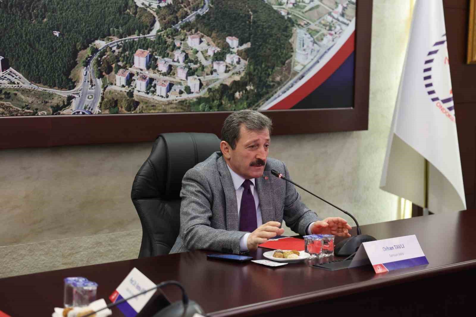 Vali Tavlı: "Bağımlılık yerine bağımsızlık diyoruz, gençlerimize sahip çıkıyoruz" 4 vali tavli bagimlilik yerine bagimsizlik diyoruz genclerimize sahip cikiyoruz 0 Y1eQDiw7