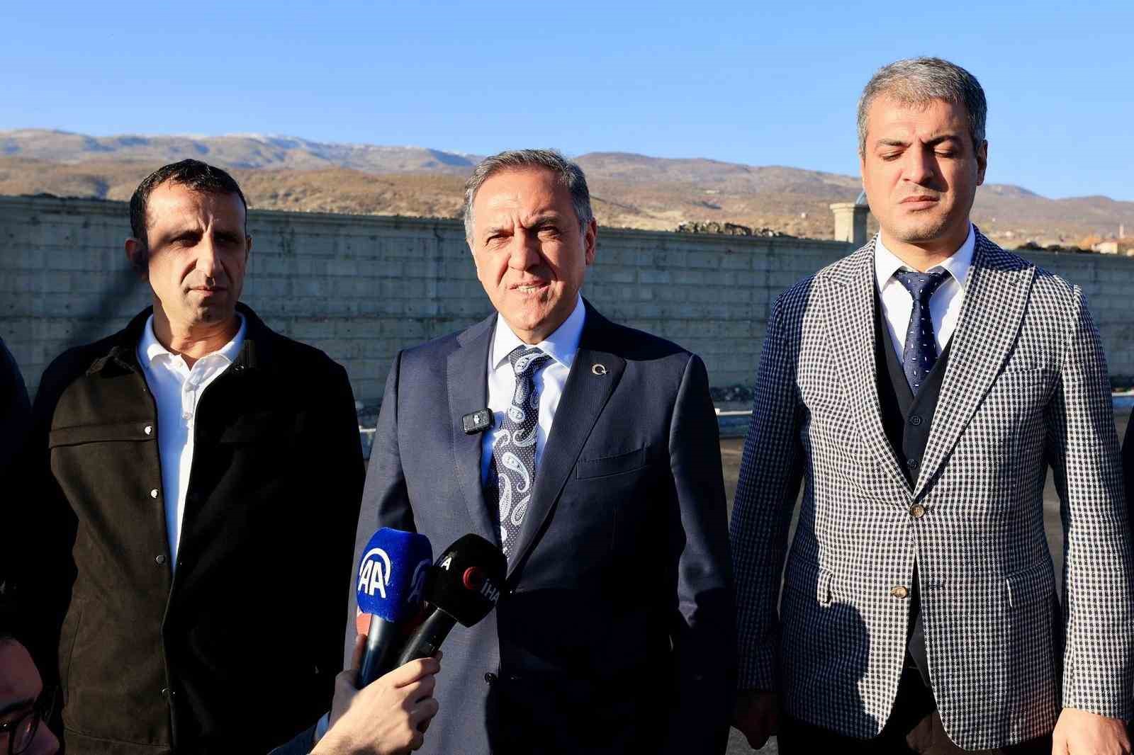 vali usta asfalt calismalarini inceledi 4 p9aHzzay