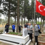 vali-ustaoglu-15-temmuz-sehitlerinin-ailelerini-ziyaret-etti-rBagPw6x.jpg